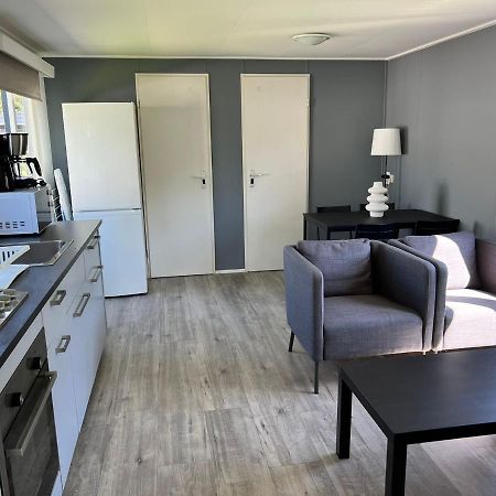 Holiday Chalet Basic Apartment Hensbroek Bagian luar foto